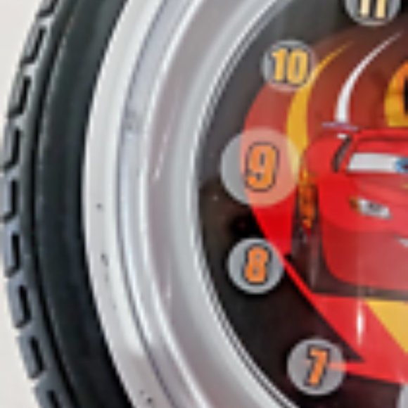 Rare Lightning McQueen CARS Disney Pixar 10" Tire Shaped Wall Clock Preowned - Picture 3 of 10
